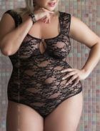 Марина, 8 910 504-03-82 вызвать девушку для секса (Марина, рост: 165, вес: 78)
